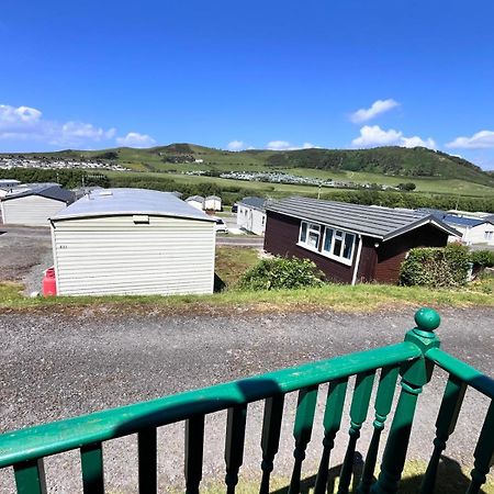 Van Number 123 Beautiful Caravan Sleeps 4 Aberystwyth Kültér fotó