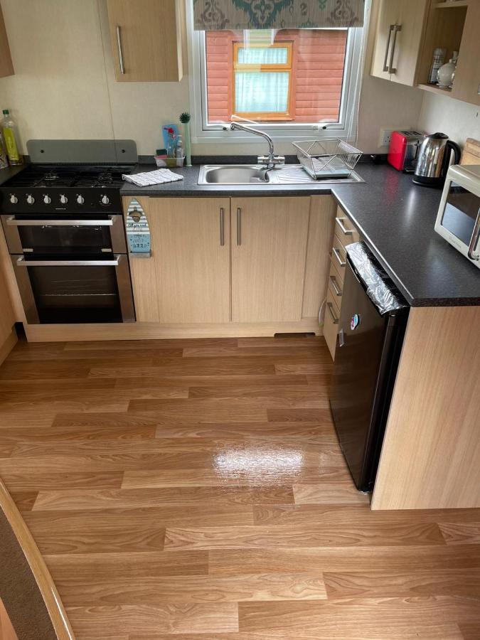 Van Number 123 Beautiful Caravan Sleeps 4 Aberystwyth Kültér fotó